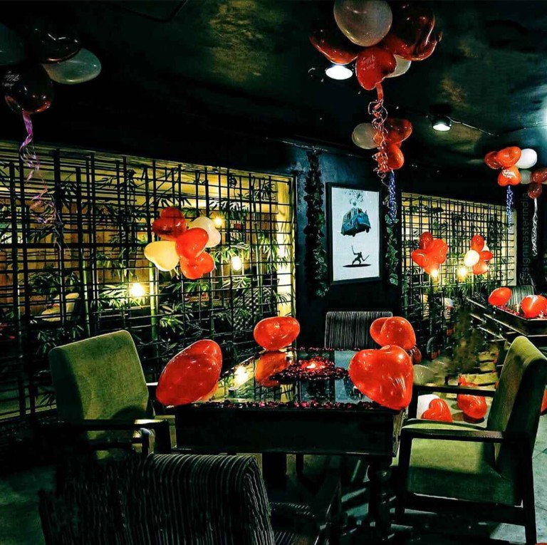 17 Best Private Cabin Cafe And Restaurant For Couples In Ahmedabad