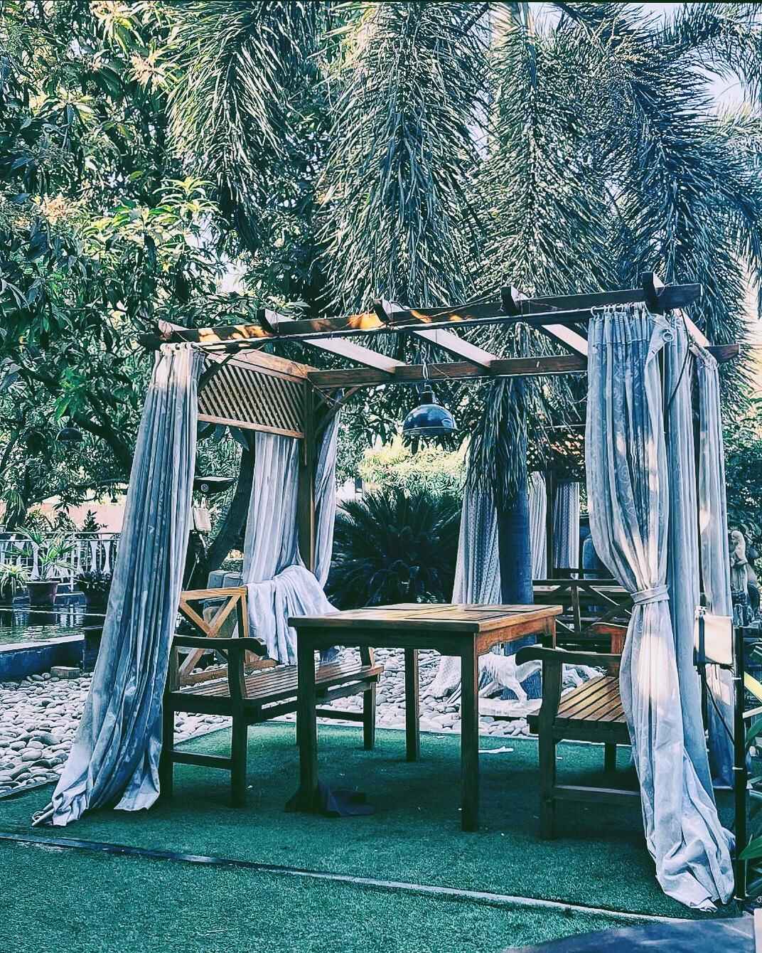17 Best Private Cabin Cafe And Restaurant For Couples In Ahmedabad