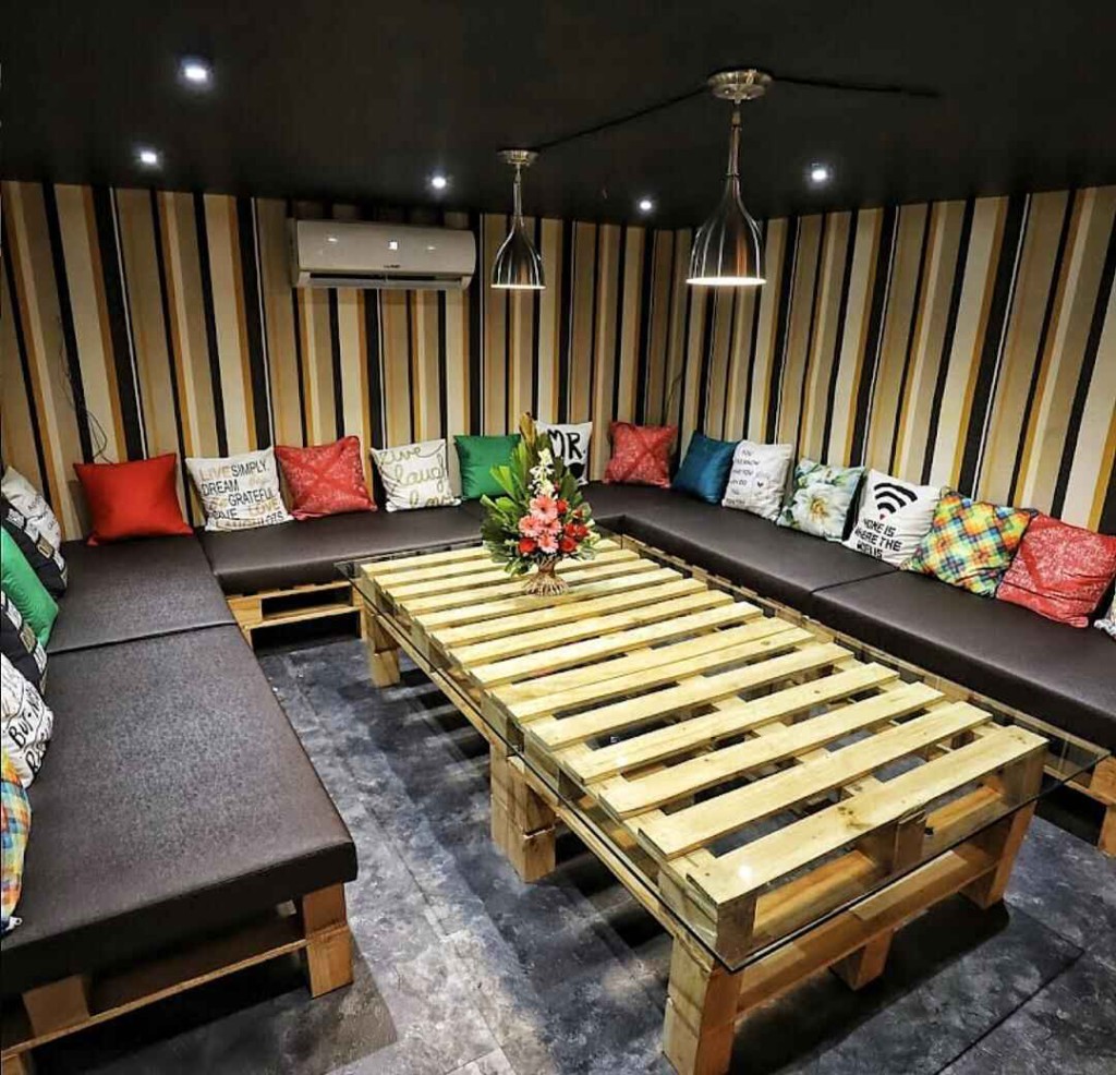 Best Private Cabin Cafe And Restaurant For Couples In Aurangabad 2