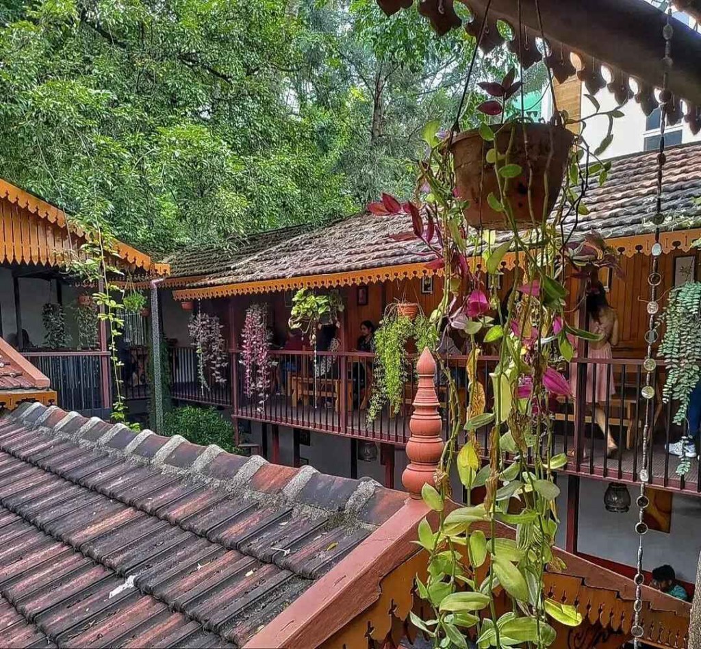 Best Private Cabin Cafe And Restaurant For Couples In Bangalore 34