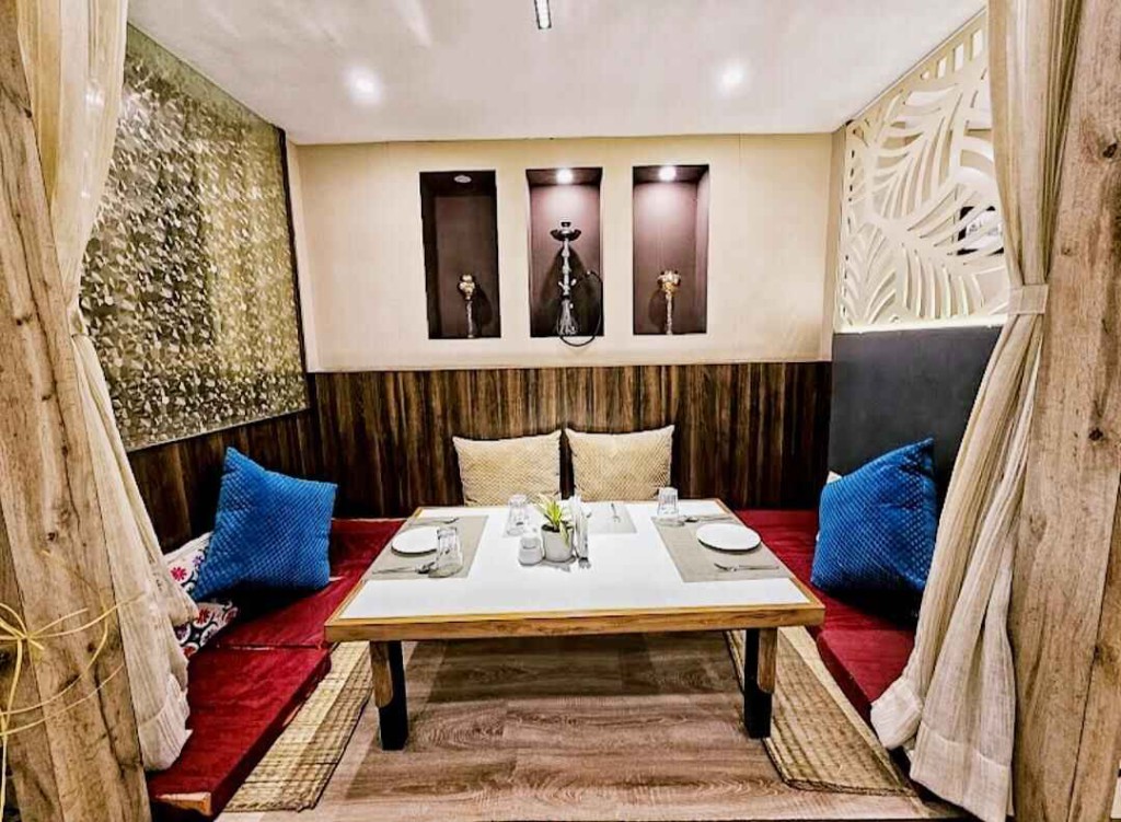 Best Private Cabin Cafe And Restaurant For Couples In Howrah 28