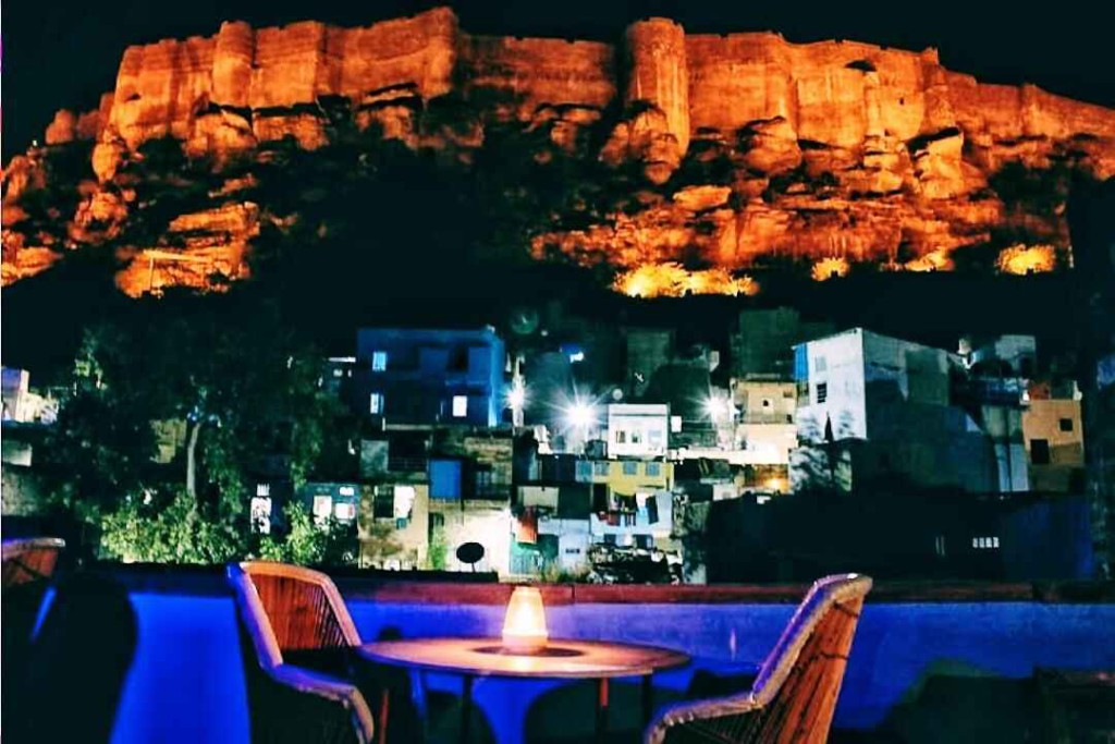 Best Private Cabin Cafe And Restaurant For Couples In Jodhpur 10