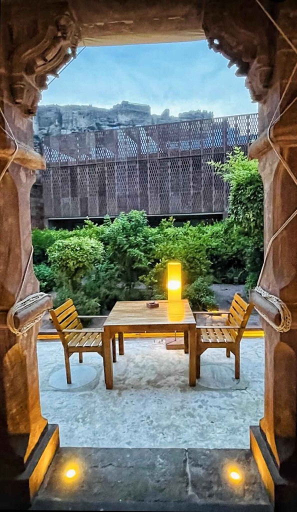 Best Private Cabin Cafe And Restaurant For Couples In Jodhpur 15