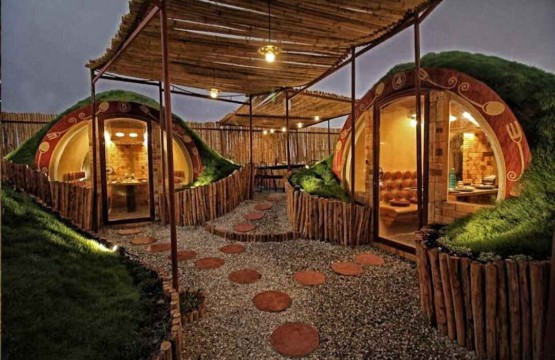 Best Private Cabin Cafe And Restaurant For Couples In Rajkot