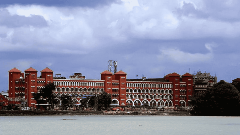 Top 10 Largest Railway Stations In India (Updated List) | All About Goa
