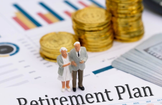 miniature model senior couple standing retirement plan report scaled 1
